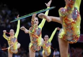 曼联中场门户大开，利兹联趁机发动攻势，但皮罗的弧线球射门稍稍高出门梁。 比赛所剩无几…… 89分钟 ｜ ⚪️ 1-1 🔴 ｜ #MUFC 来源：Stretford Paddock