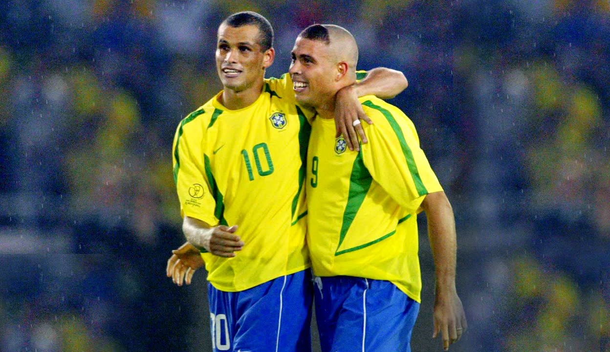 许多专家指 许多专家指